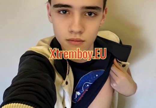 Jeune gay twink a dominer (3948 visites) Salut, je cherche un bon mec qui veut prendre un jeune de 19 ans, je réalise mes parties de jeu ave... Jeune gay twink a dominer
