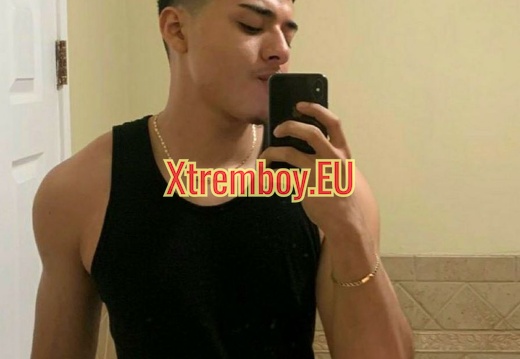 Je veux me faire enfoutrer (4840 visites) Si tu as besoin de gicler je t'invite dans mon salon je suis un beau jeune passif bien chaud du cul.... Je veux me faire enfoutrer