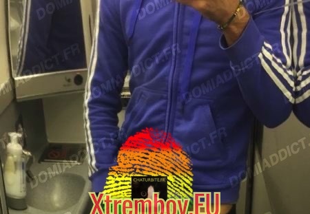 Virgini | 45 ans | Tavers Loiret (45) (112 visites) Malgré mon pseudo je suis look viril, sportif et cadre supérieur dirigeant rebelle et dominant dan... Virgini | 45 ans | Tavers Loiret (45)