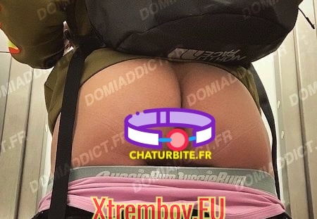 Aix-en-Provence - Offrir mes fesses à 2 mâles pour me faire remplir de jus (30 visites) Je suis un mec qui attend des sportifs pour leur vider les couilles sans capote sous poppers.
Con... Aix-en-Provence - Offrir mes fesses à 2 mâles pour me faire remplir de jus
